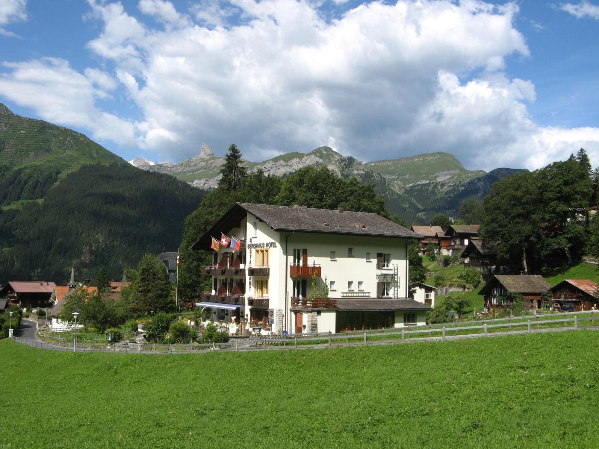 Hotel Berghaus Венген Экстерьер фото